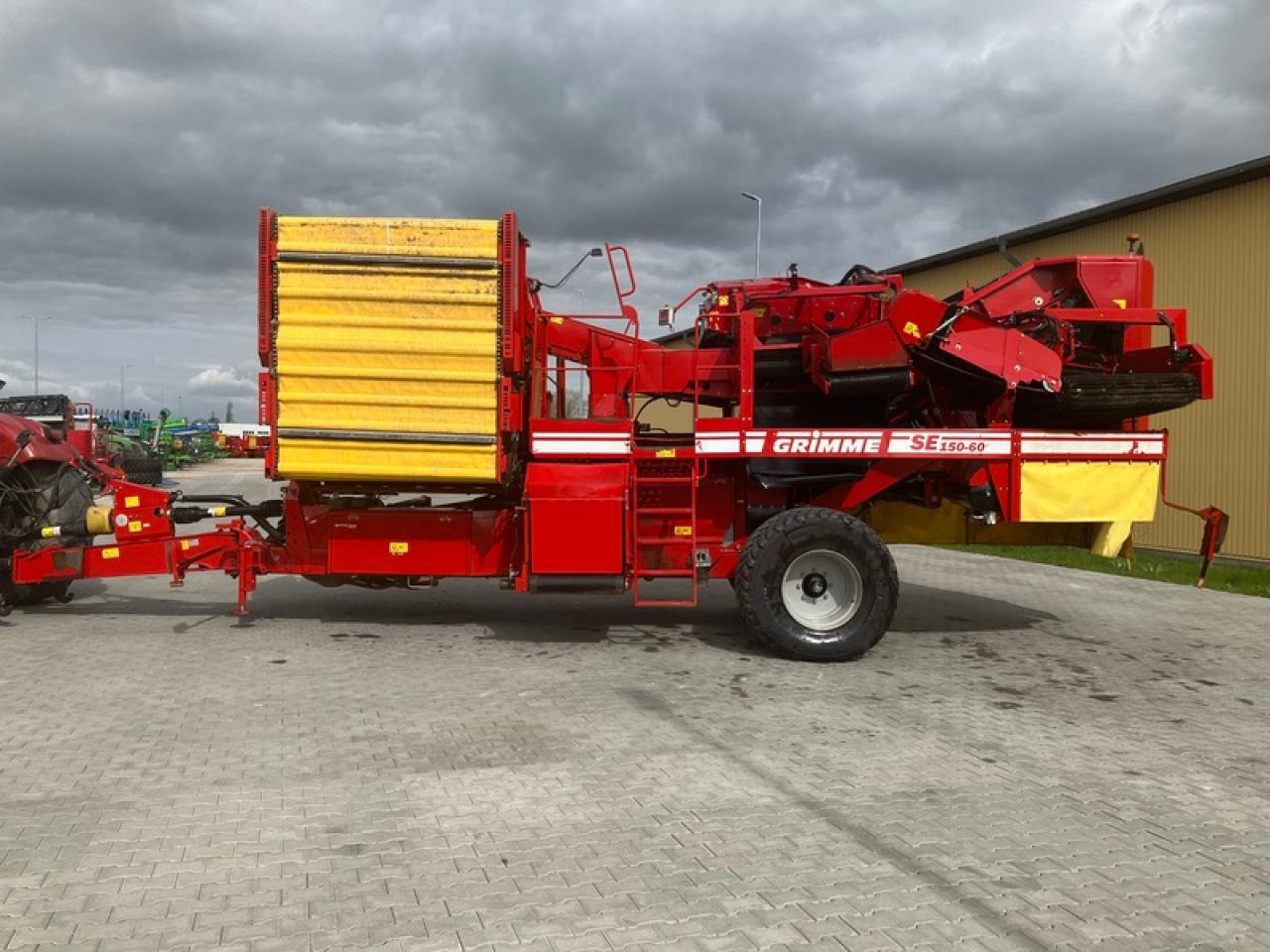 Grimme SE 150-60 SB - Картофелеуборочный комбайн: фото 2 Grimme SE 150-60 SB - Картофелеуборочный комбайн: фото 2