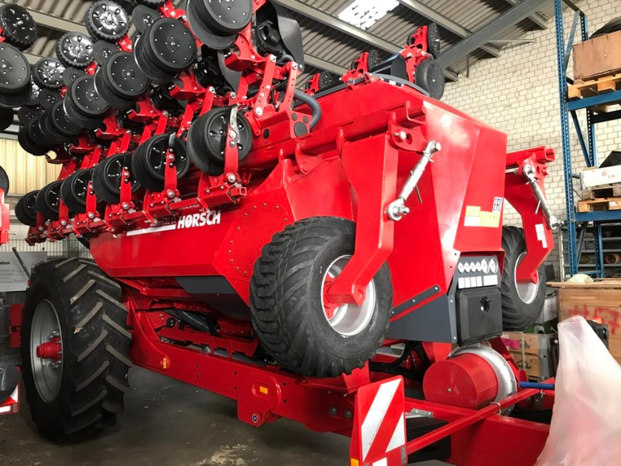 Horsch MAESTRO 12SX AUTOFORCE - Сеялка точного высева: фото 2 Horsch MAESTRO 12SX AUTOFORCE - Сеялка точного высева: фото 2