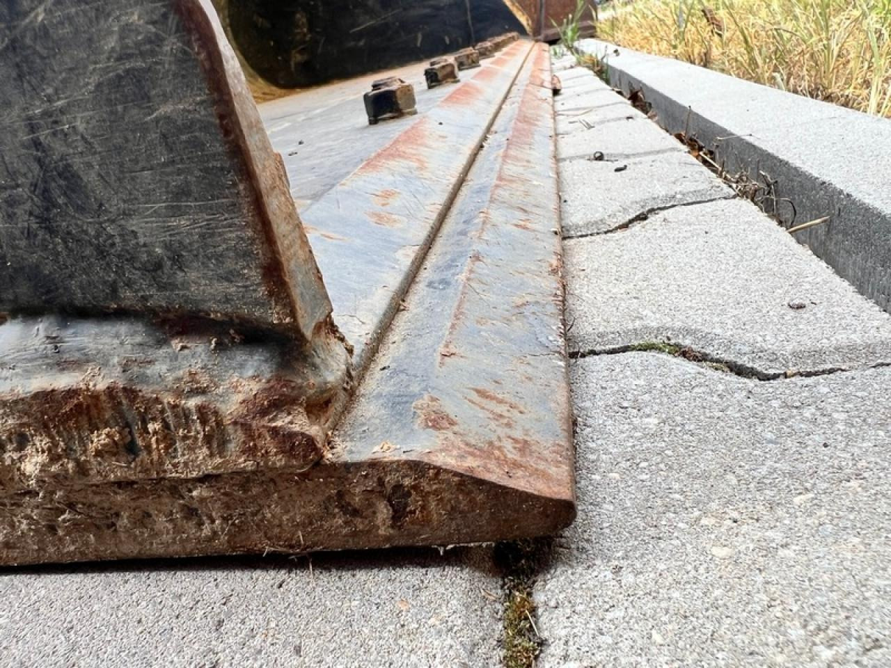 JCB LSB SCHWERGUTSCHAUFEL JCB Q-FIT - Ковш: фото 3 JCB LSB SCHWERGUTSCHAUFEL JCB Q-FIT - Ковш: фото 3