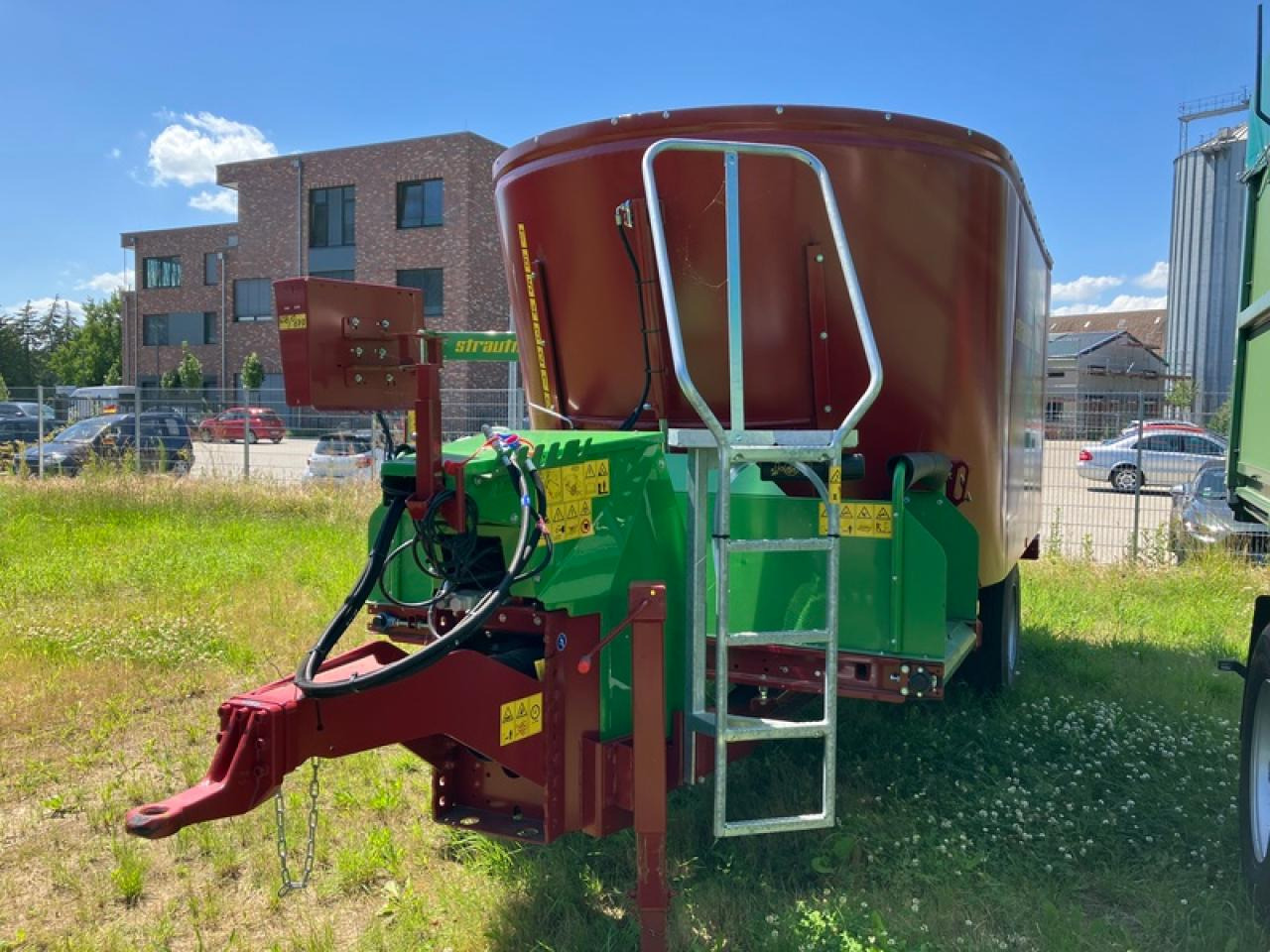 Strautmann VERTIMIX 2401DAKTION - Кормораздатчик: фото 2 Strautmann VERTIMIX 2401DAKTION - Кормораздатчик: фото 2