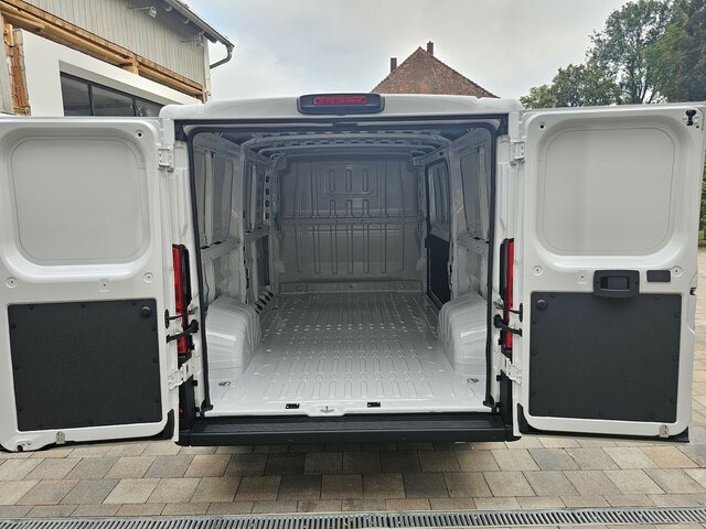 Цельнометаллический фургон FIAT Ducato 35 140 Serie10-9.2 L2H1 Premium Kabine...: фото 28 Цельнометаллический фургон FIAT Ducato 35 140 Serie10-9.2 L2H1 Premium Kabine...: фото 28
