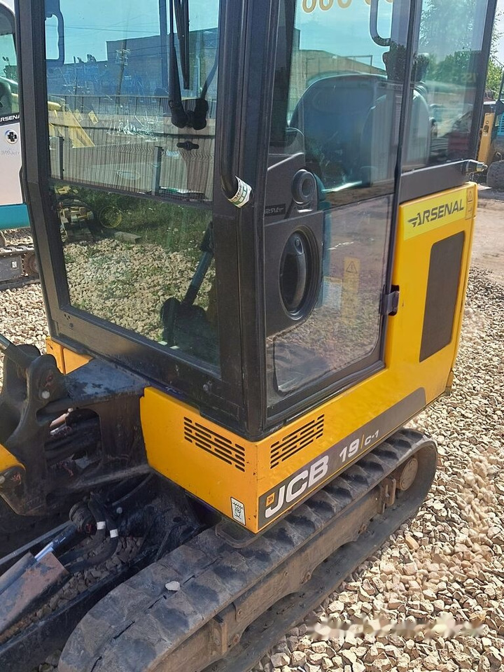 JCB 19 C! - Мини-экскаватор: фото 2 JCB 19 C! - Мини-экскаватор: фото 2