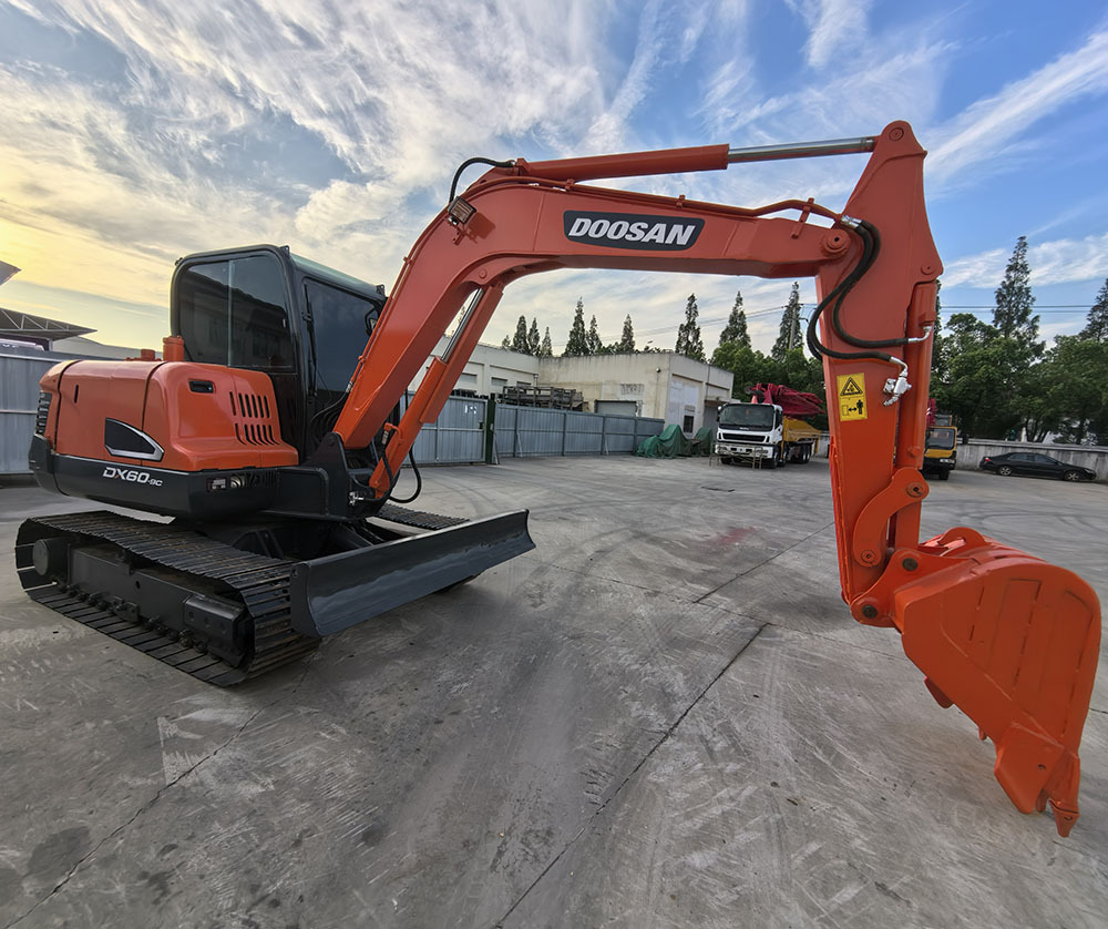 DOOSAN DX60 excavator - Мини-экскаватор: фото 4 DOOSAN DX60 excavator - Мини-экскаватор: фото 4