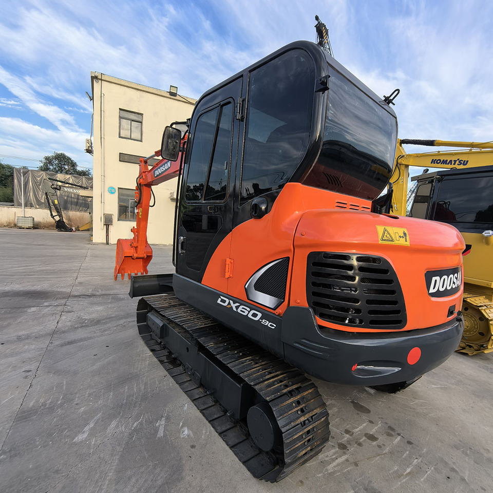 Doosan Dx60 Crawler Excavator - Гусеничный экскаватор: фото 3 Doosan Dx60 Crawler Excavator - Гусеничный экскаватор: фото 3