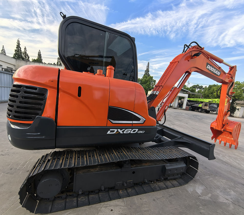 Doosan Dx60 Crawler Excavator - Гусеничный экскаватор: фото 1 Doosan Dx60 Crawler Excavator - Гусеничный экскаватор: фото 1