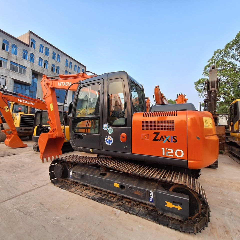 Hitachi ZX120 Excavator - Гусеничный экскаватор: фото 3 Hitachi ZX120 Excavator - Гусеничный экскаватор: фото 3