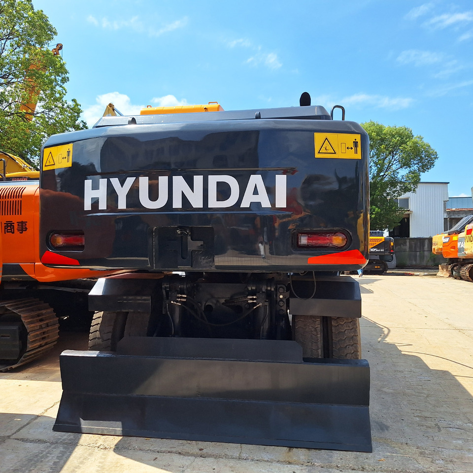Hyundai 210w-9T wheel excavator - Колёсный экскаватор: фото 4 Hyundai 210w-9T wheel excavator - Колёсный экскаватор: фото 4