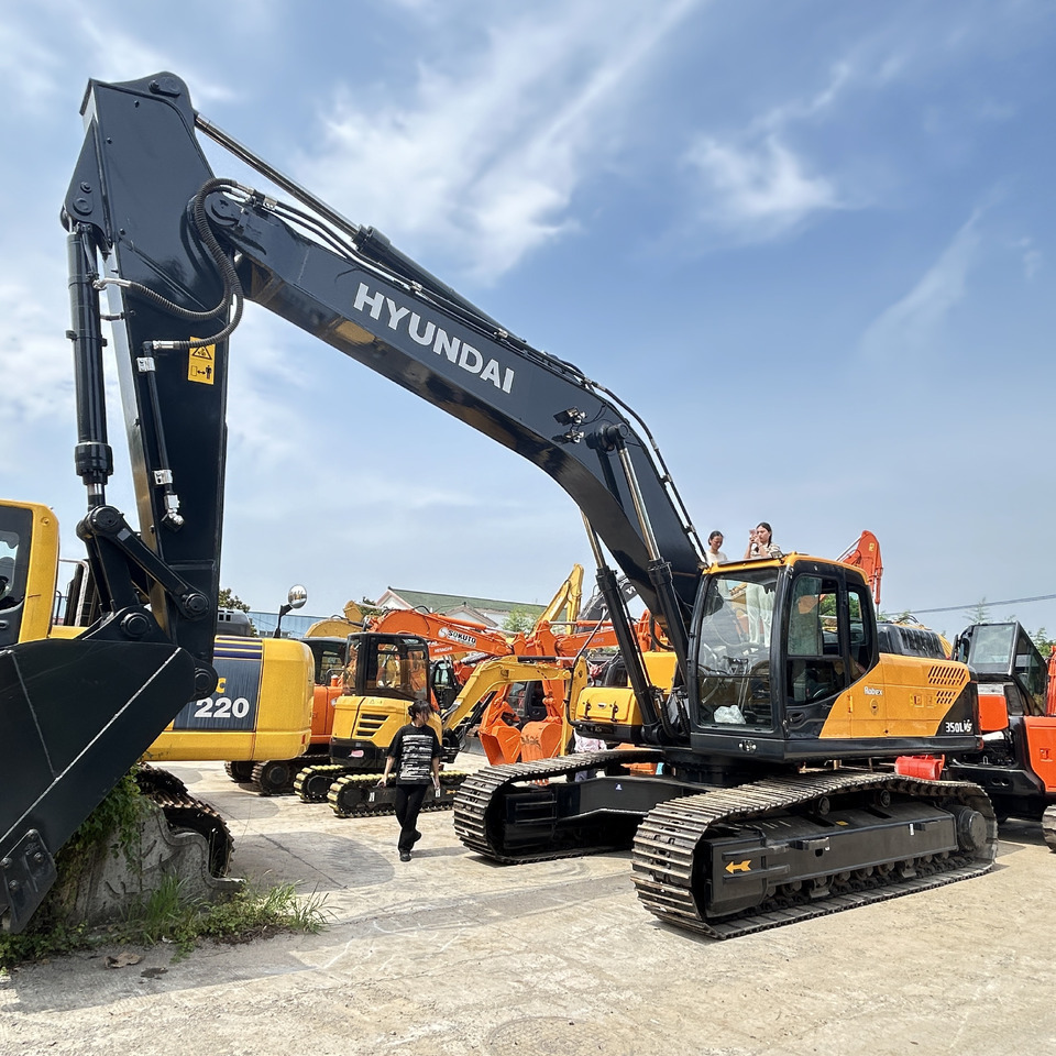 Hyundai 350LVS  excavator - Колёсный экскаватор: фото 3 Hyundai 350LVS  excavator - Колёсный экскаватор: фото 3