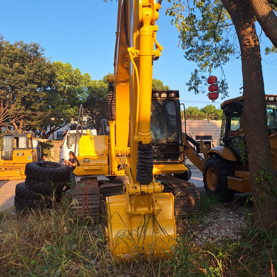 Komatsu PC130 Excavator - Гусеничный экскаватор: фото 4 Komatsu PC130 Excavator - Гусеничный экскаватор: фото 4