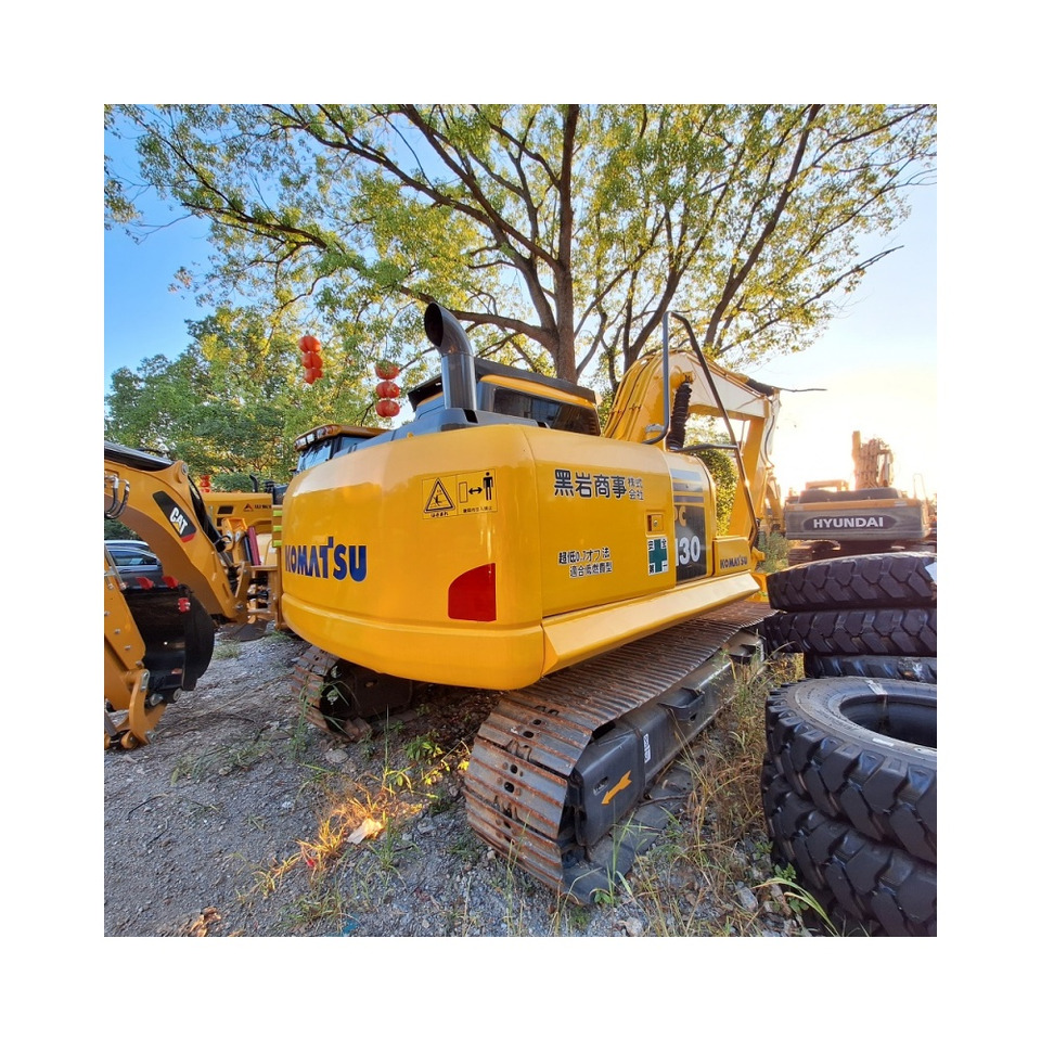 Komatsu PC130 Excavator - Гусеничный экскаватор: фото 1 Komatsu PC130 Excavator - Гусеничный экскаватор: фото 1