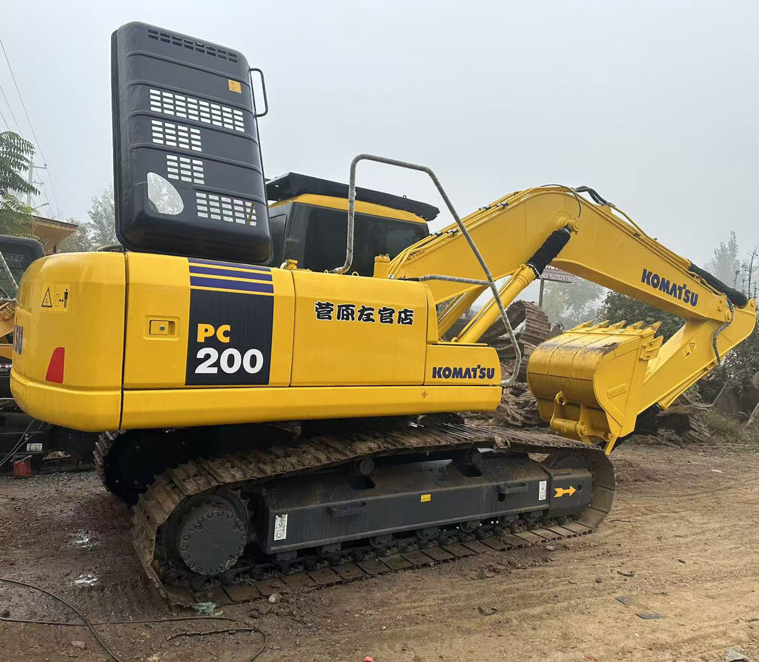 Komatsu PC200-7 excavator - Гусеничный экскаватор: фото 3 Komatsu PC200-7 excavator - Гусеничный экскаватор: фото 3
