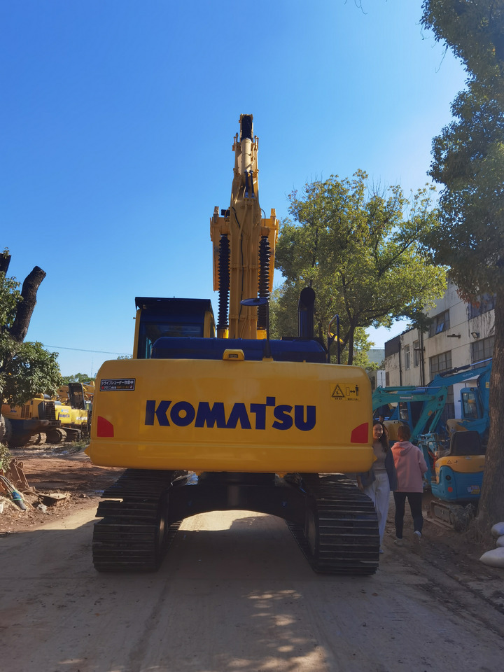 Komatsu PC200-8 Excavator - Гусеничный экскаватор: фото 5 Komatsu PC200-8 Excavator - Гусеничный экскаватор: фото 5