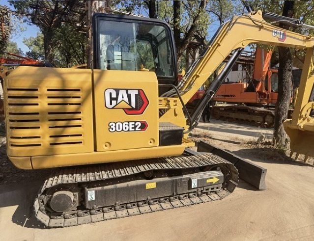 Used 6 ton Caterpillar Crawler Wheel Excavator 306e2 cheap used excavator for hot sale - Гусеничный экскаватор: фото 1 Used 6 ton Caterpillar Crawler Wheel Excavator 306e2 cheap used excavator for hot sale - Гусеничный экскаватор: фото 1