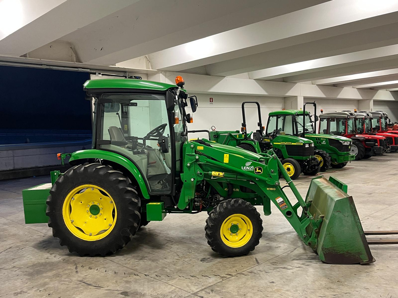 JOHN DEERE 4066 R ( IDROSTATICO ) - Трактор: фото 4 JOHN DEERE 4066 R ( IDROSTATICO ) - Трактор: фото 4