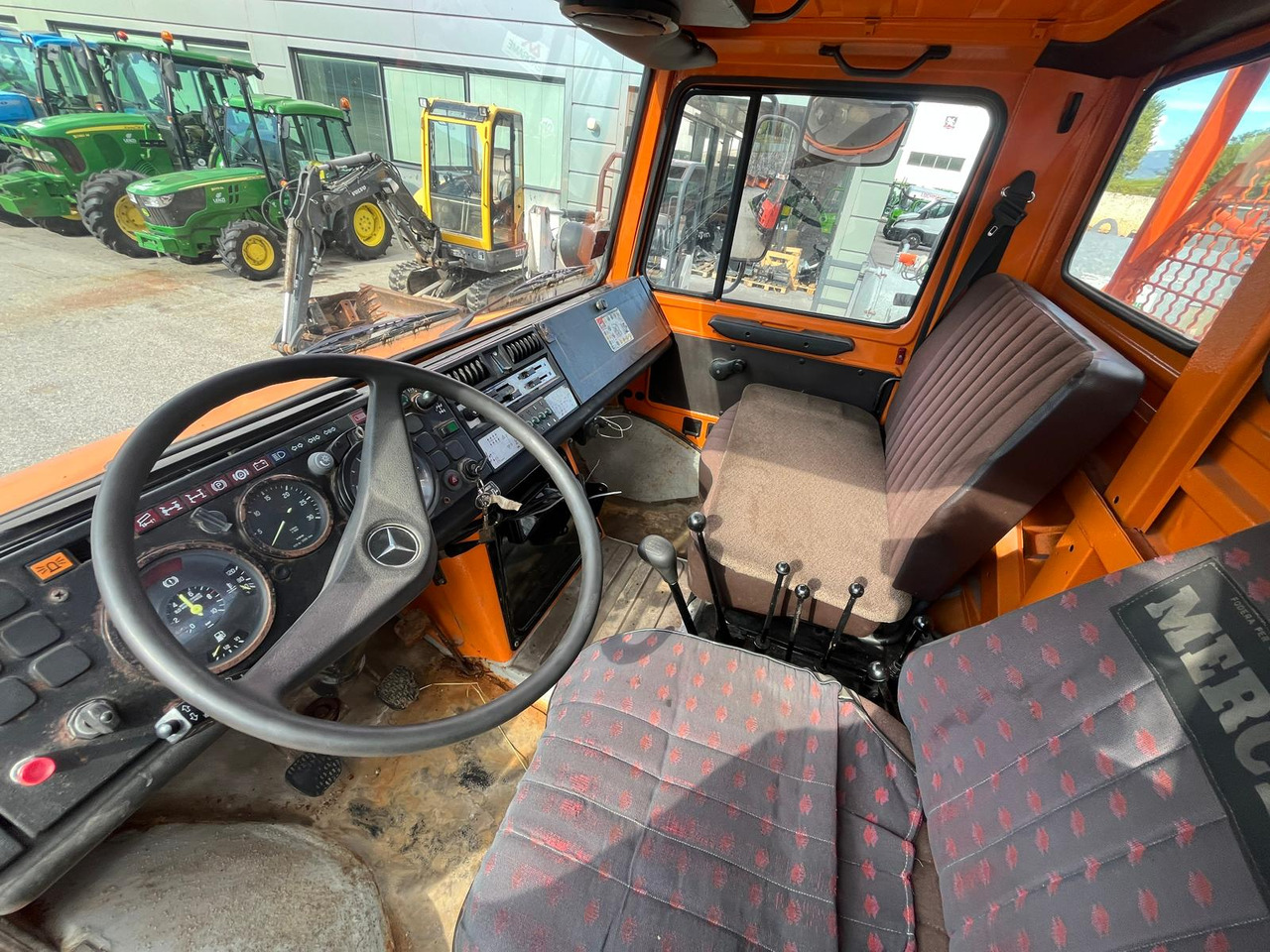 Самосвал MERCEDES BENZ UNIMOG U1200 – 70: фото 9