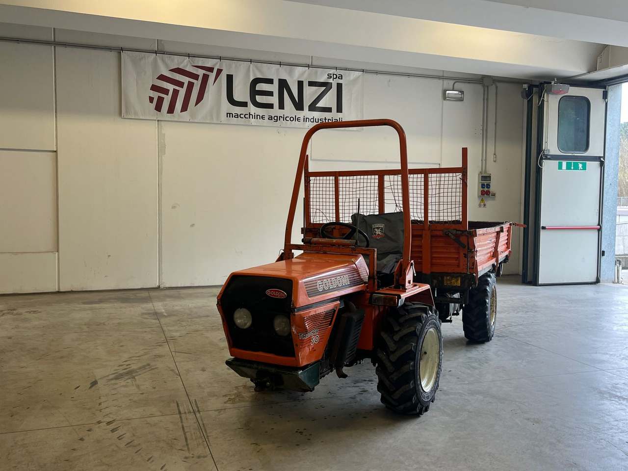 MOTOAGRICOLA GOLDONI TRANSACAR 50 - Трактор: фото 2 MOTOAGRICOLA GOLDONI TRANSACAR 50 - Трактор: фото 2