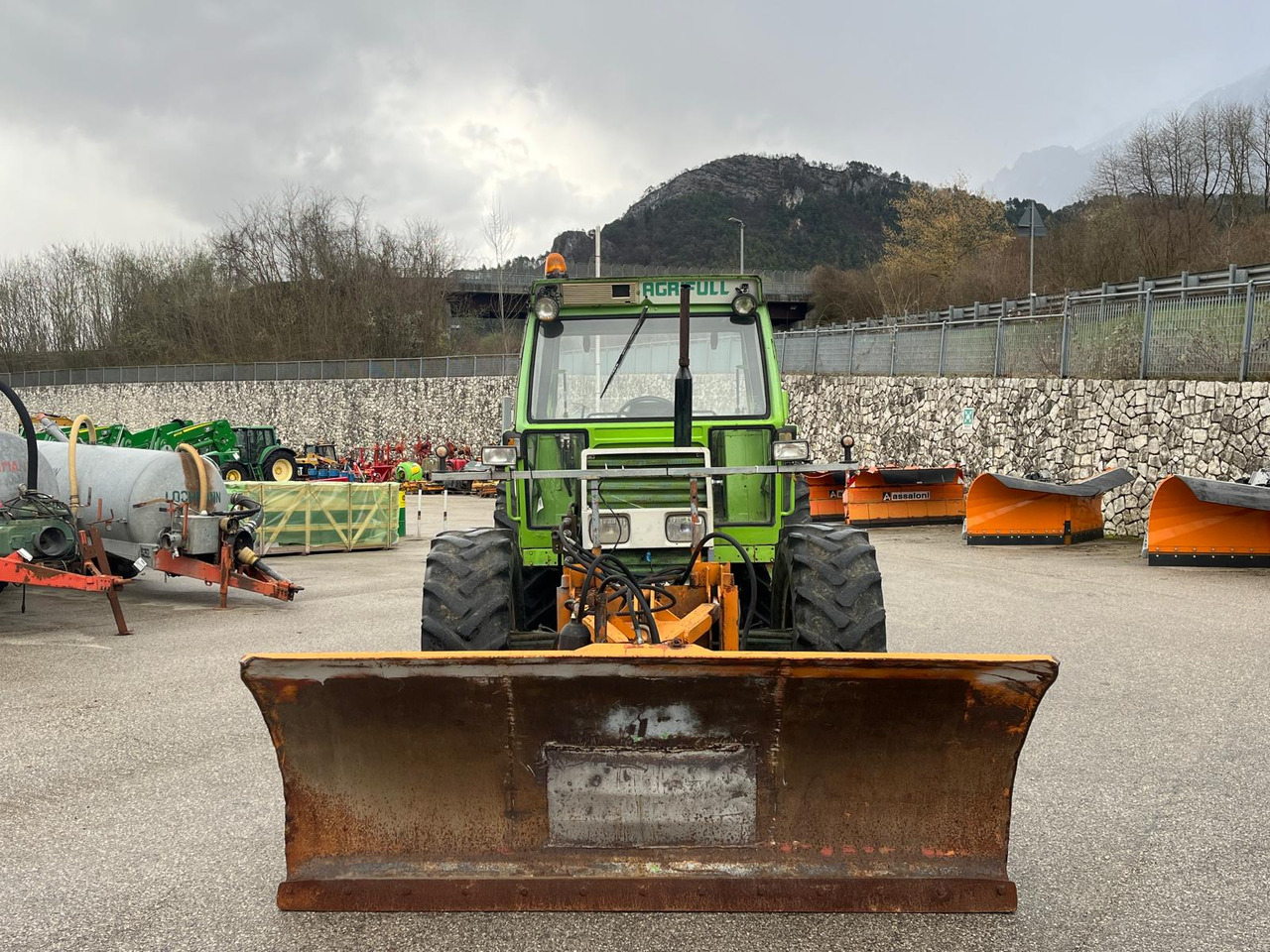 TRATTORE AGRIFULL S90 DT - Трактор: фото 2 TRATTORE AGRIFULL S90 DT - Трактор: фото 2