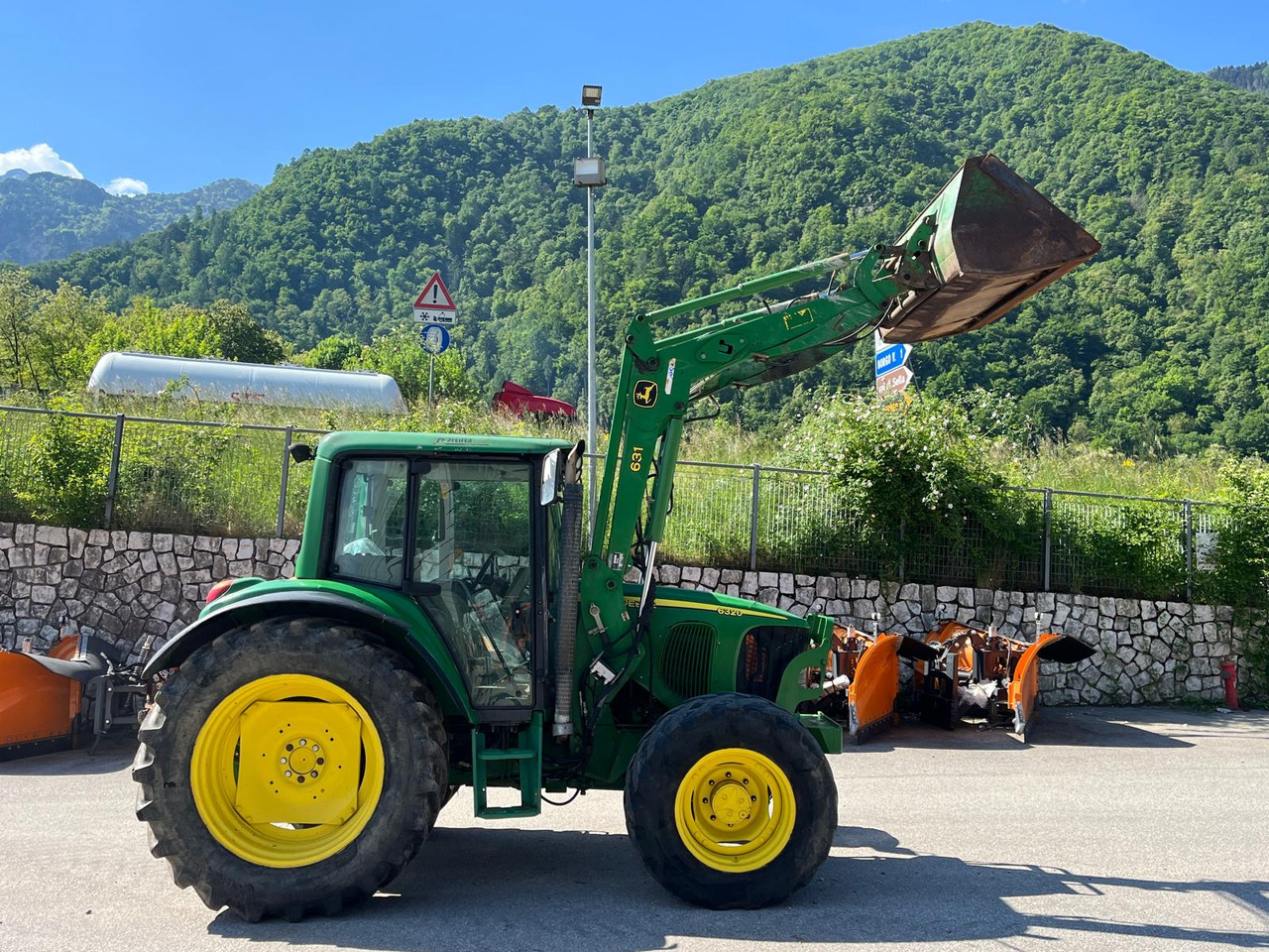 TRATTORE JOHN DEERE 6320 - Трактор: фото 4 TRATTORE JOHN DEERE 6320 - Трактор: фото 4
