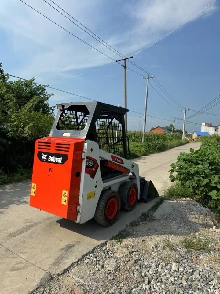 Bobcat S 70 - Мини-погрузчик с бортовым поворотом: фото 3 Bobcat S 70 - Мини-погрузчик с бортовым поворотом: фото 3