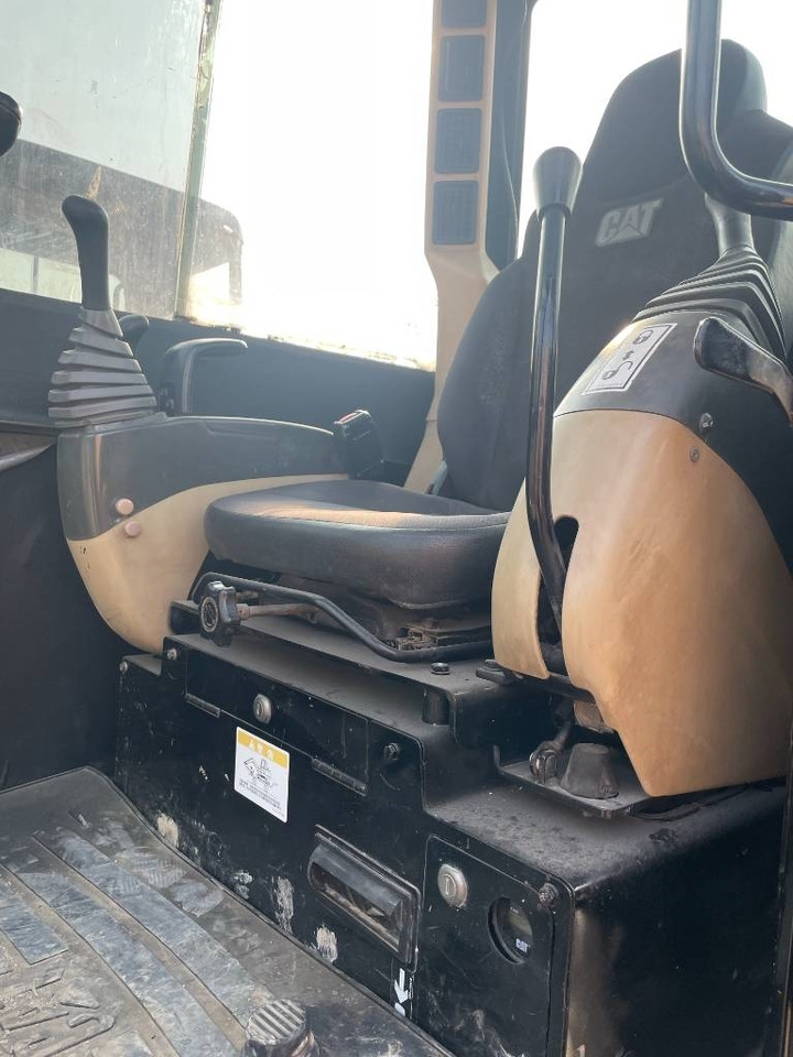 CAT 306 - Мини-экскаватор: фото 2 CAT 306 - Мини-экскаватор: фото 2