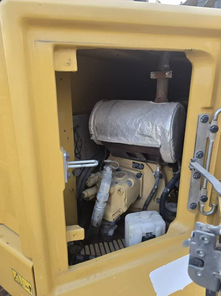 CAT 306 - Мини-экскаватор: фото 4 CAT 306 - Мини-экскаватор: фото 4