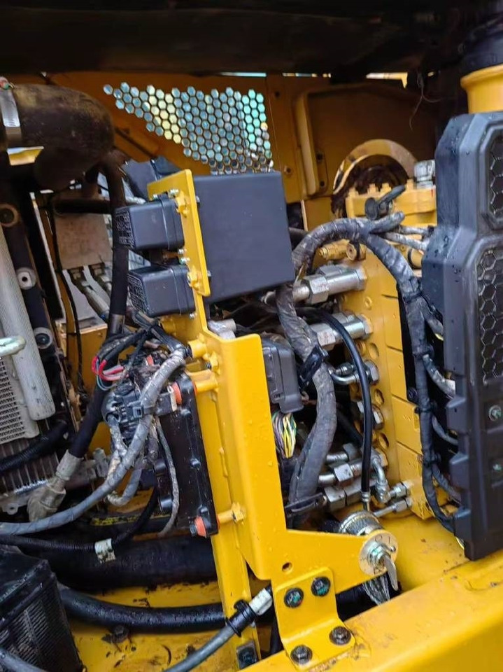 CAT 307.5 - Мини-экскаватор: фото 2 CAT 307.5 - Мини-экскаватор: фото 2