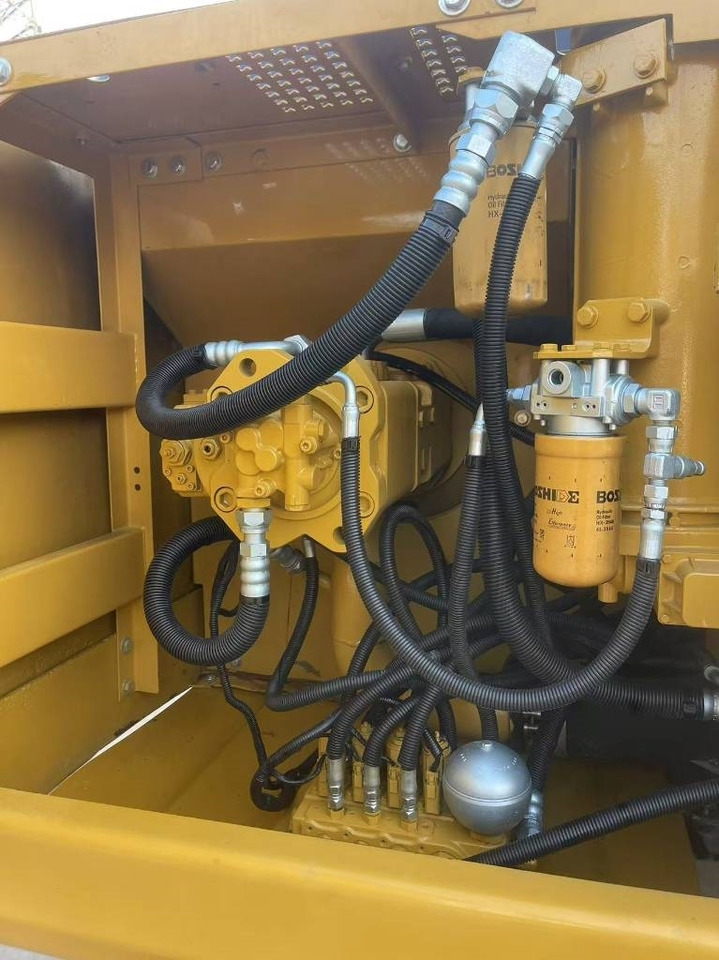 CAT 320 B - Гусеничный экскаватор: фото 5 CAT 320 B - Гусеничный экскаватор: фото 5