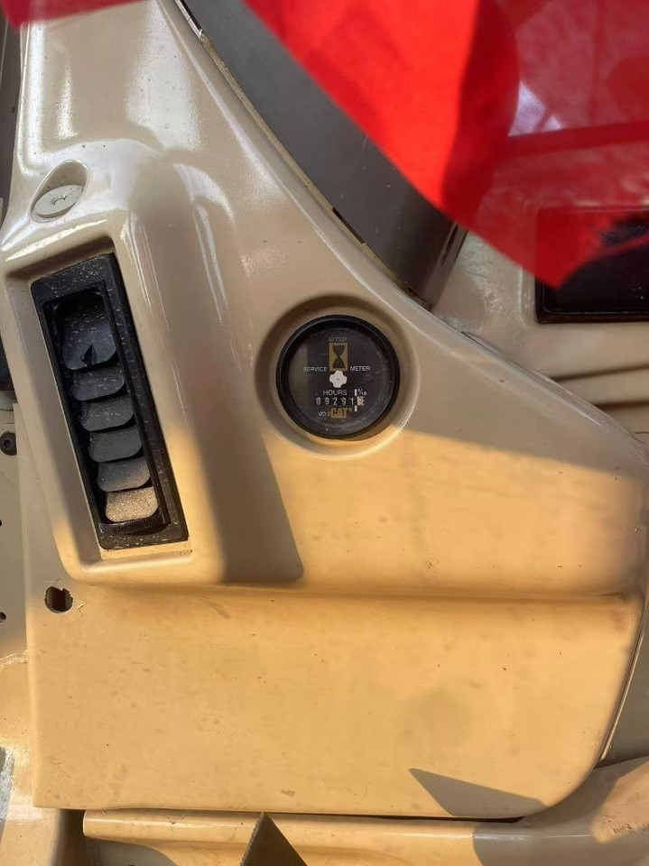 CAT 320 B - Гусеничный экскаватор: фото 5 CAT 320 B - Гусеничный экскаватор: фото 5