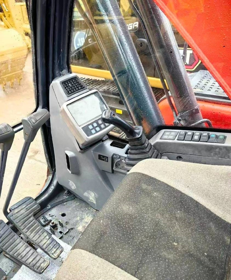 Doosan DX 140 - Гусеничный экскаватор: фото 4 Doosan DX 140 - Гусеничный экскаватор: фото 4