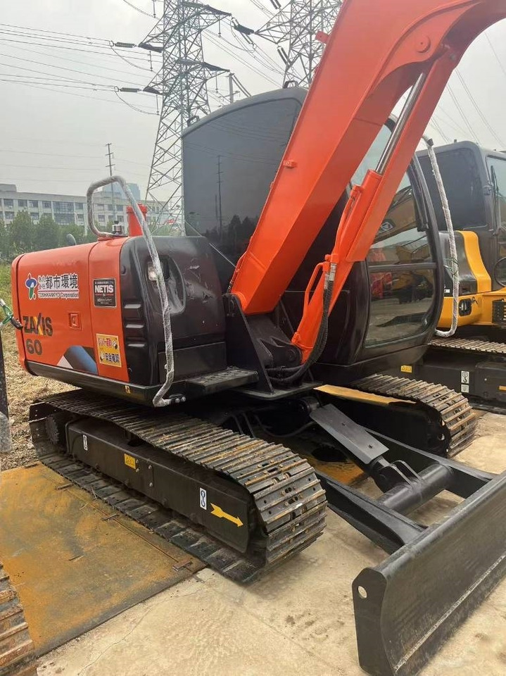 Hitachi ZX 60 - Мини-экскаватор: фото 3 Hitachi ZX 60 - Мини-экскаватор: фото 3