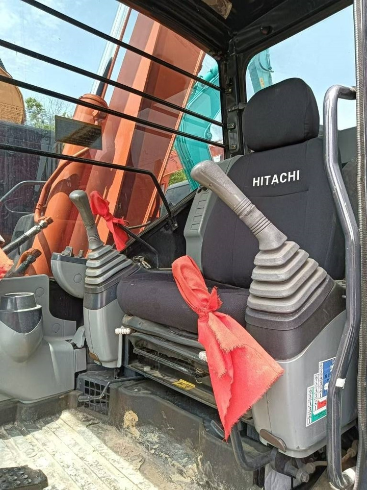 Hitachi ZX 70 - Мини-экскаватор: фото 4 Hitachi ZX 70 - Мини-экскаватор: фото 4