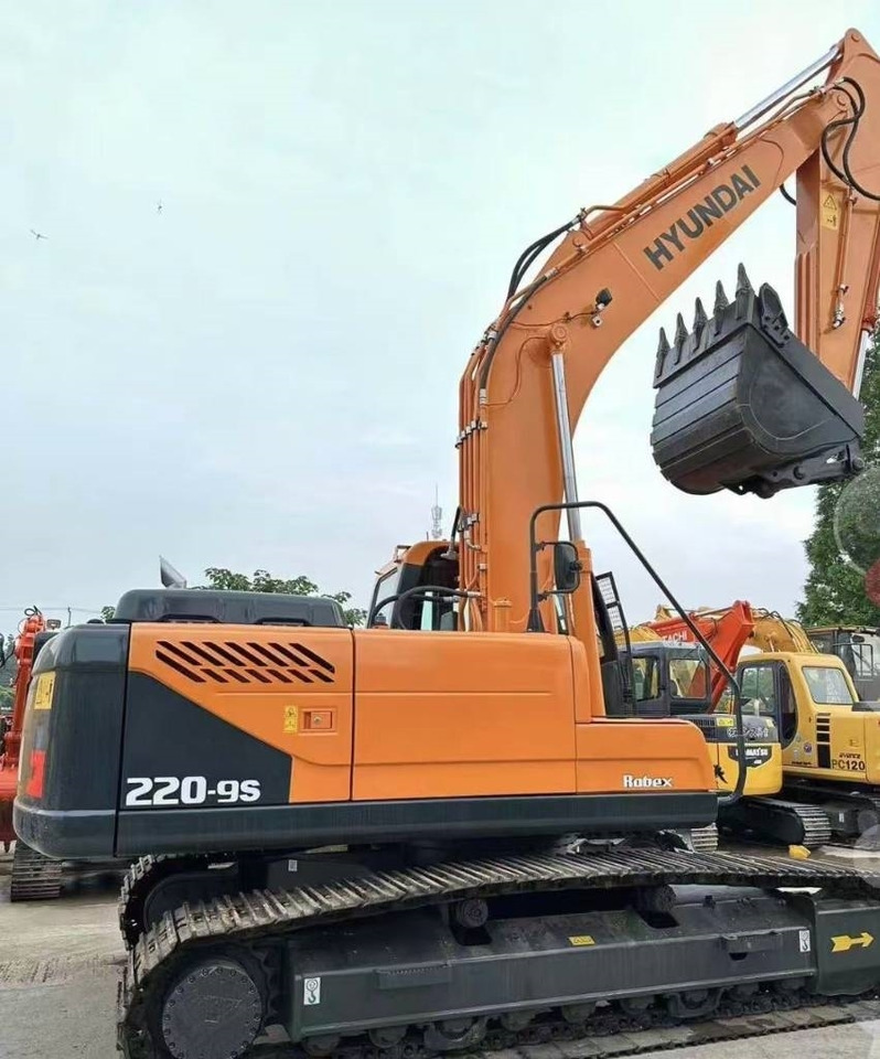 Hyundai 220-9S - Гусеничный экскаватор: фото 3 Hyundai 220-9S - Гусеничный экскаватор: фото 3