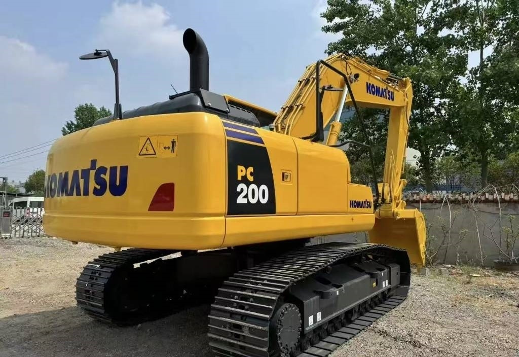 Komatsu PC 200-8 - Гусеничный экскаватор: фото 1 Komatsu PC 200-8 - Гусеничный экскаватор: фото 1