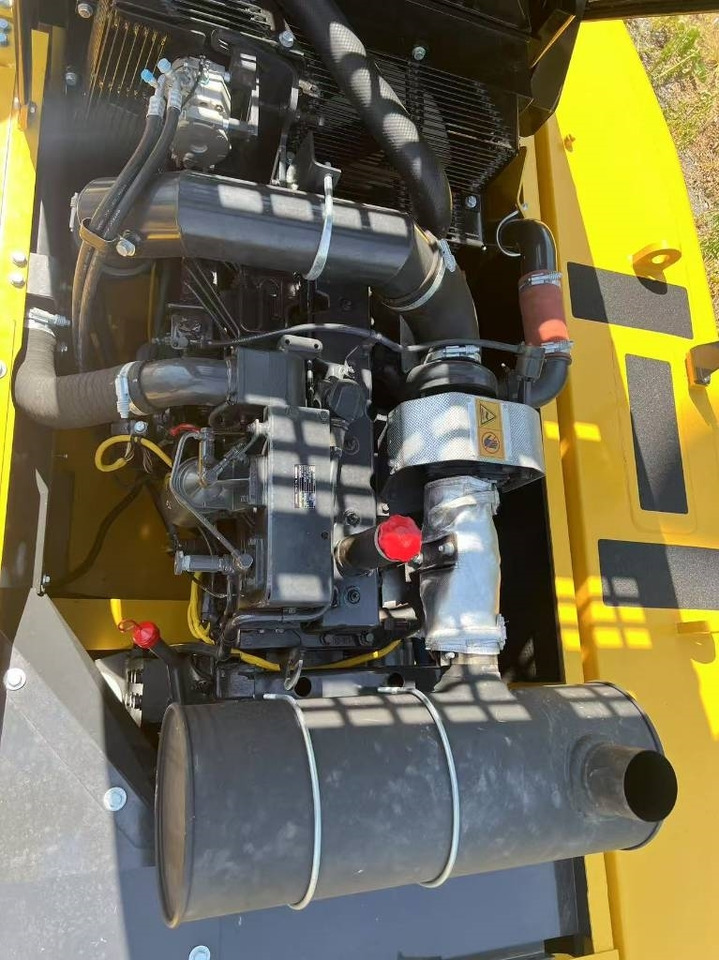 Komatsu PC 300 - Гусеничный экскаватор: фото 3 Komatsu PC 300 - Гусеничный экскаватор: фото 3