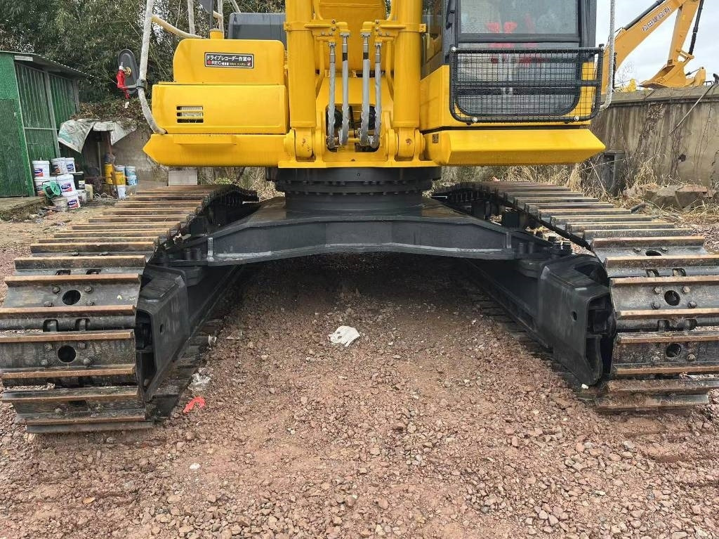 Komatsu PC 450-8 - Гусеничный экскаватор: фото 2 Komatsu PC 450-8 - Гусеничный экскаватор: фото 2