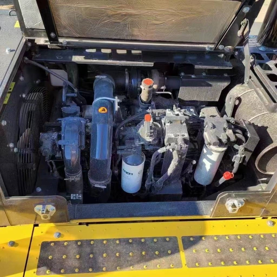 Komatsu PC 450  - Гусеничный экскаватор: фото 4 Komatsu PC 450  - Гусеничный экскаватор: фото 4