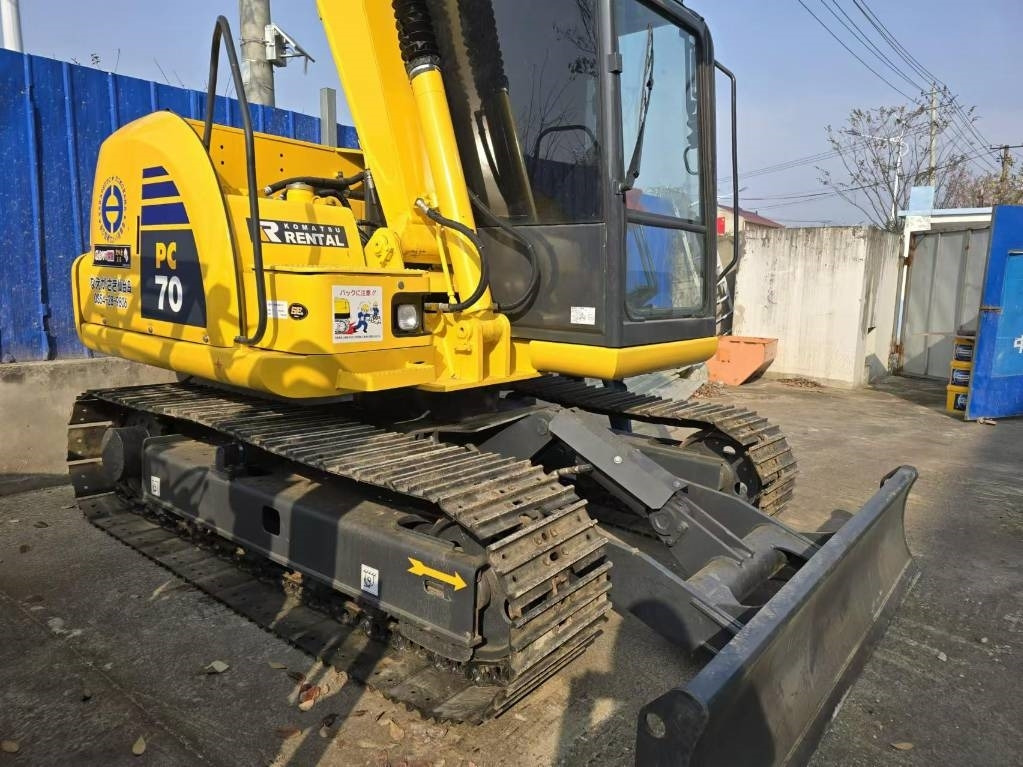 Komatsu PC 70 - Мини-экскаватор: фото 2 Komatsu PC 70 - Мини-экскаватор: фото 2