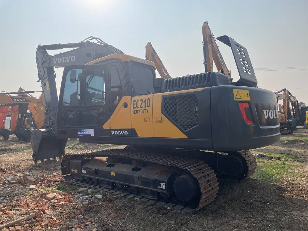 Volvo EC 210 - Гусеничный экскаватор: фото 1 Volvo EC 210 - Гусеничный экскаватор: фото 1