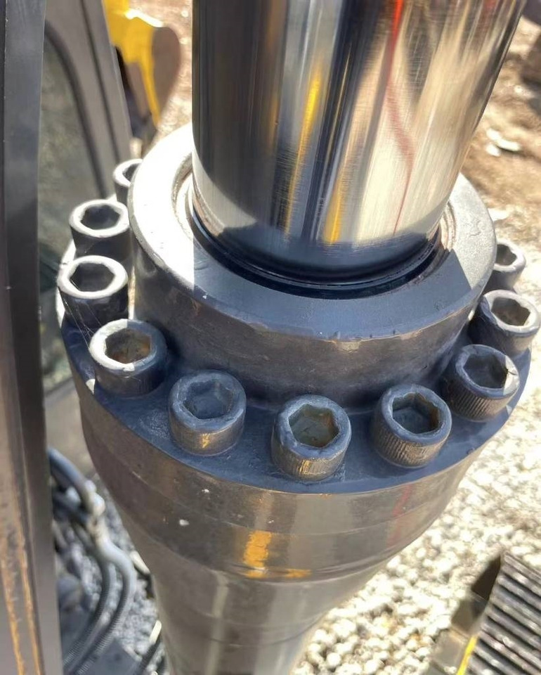 Volvo EC 240 - Гусеничный экскаватор: фото 3 Volvo EC 240 - Гусеничный экскаватор: фото 3