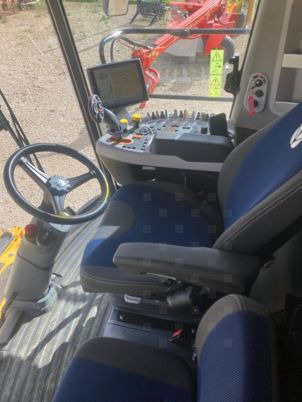 Зерноуборочный комбайн New Holland CR 7.90: фото 6 Зерноуборочный комбайн New Holland CR 7.90: фото 6