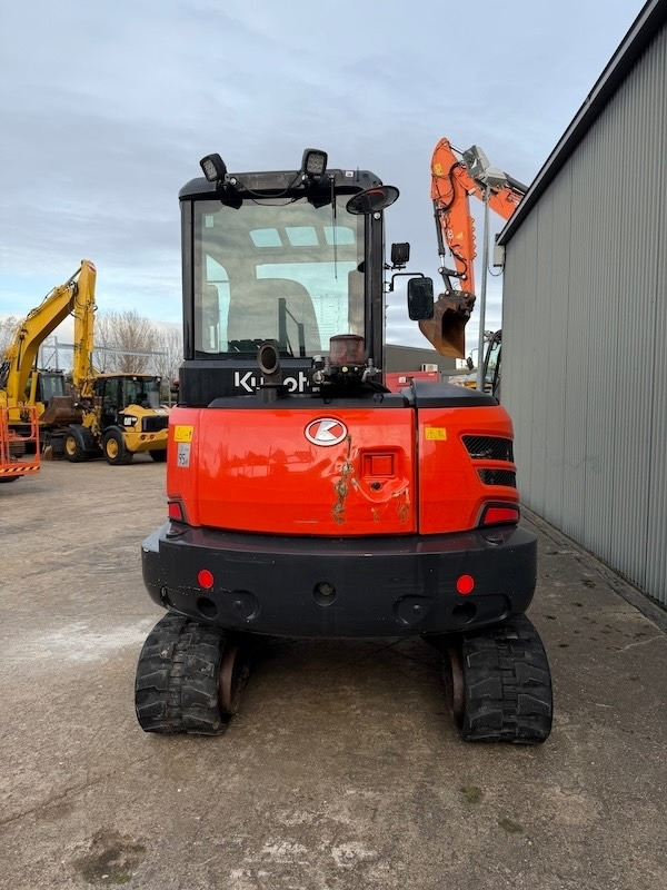 Kubota KX 042-4 - Мини-экскаватор: фото 3 Kubota KX 042-4 - Мини-экскаватор: фото 3