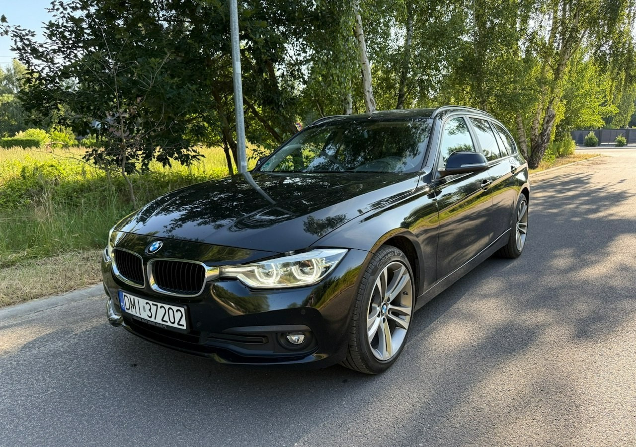 BMW SERIA 3 V (F30/F31/F34) BMW SERIA 3 318d 150KM Automat SportLine*AdaptiveLed*Navi*Półskóra*SerwisBMW* FV - Универсал: фото 1 BMW SERIA 3 V (F30/F31/F34) BMW SERIA 3 318d 150KM Automat SportLine*AdaptiveLed*Navi*Półskóra*SerwisBMW* FV - Универсал: фото 1
