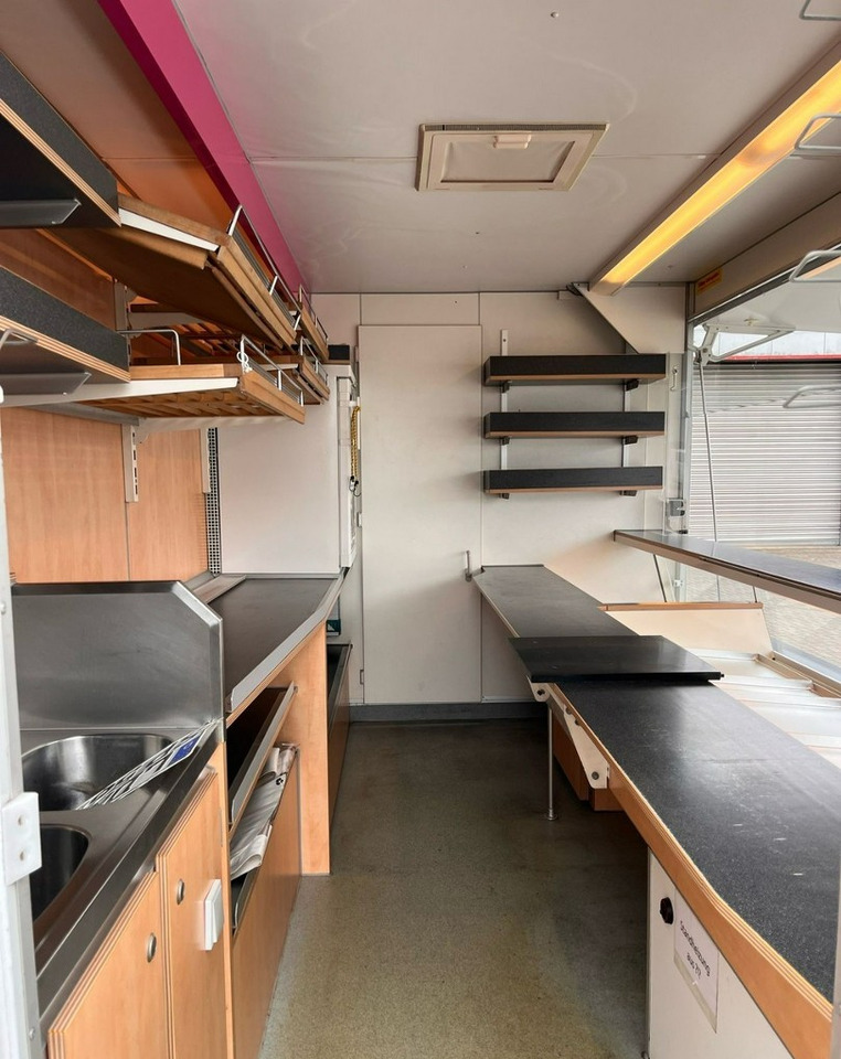 Fiat Ducato Ducato Autosklep Gastronomiczny Food Truck Foodtruck sklep Borco 200 - Торговый грузовик: фото 4 Fiat Ducato Ducato Autosklep Gastronomiczny Food Truck Foodtruck sklep Borco 200 - Торговый грузовик: фото 4