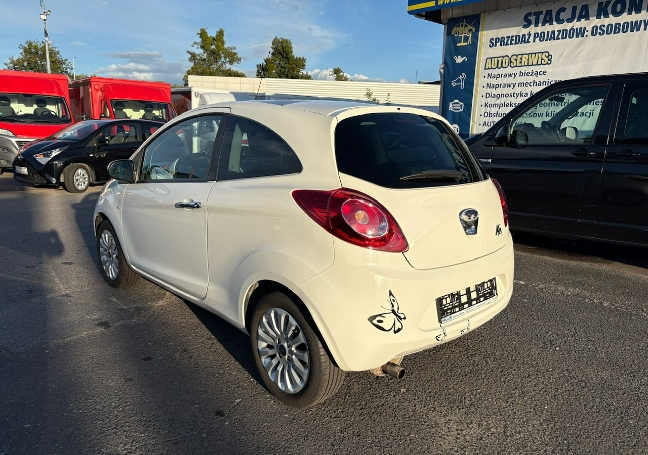 Ford KA II Ford KA 1.2 Champions Edition Klima Panorama 2012 - Хэтчбек: фото 3 Ford KA II Ford KA 1.2 Champions Edition Klima Panorama 2012 - Хэтчбек: фото 3