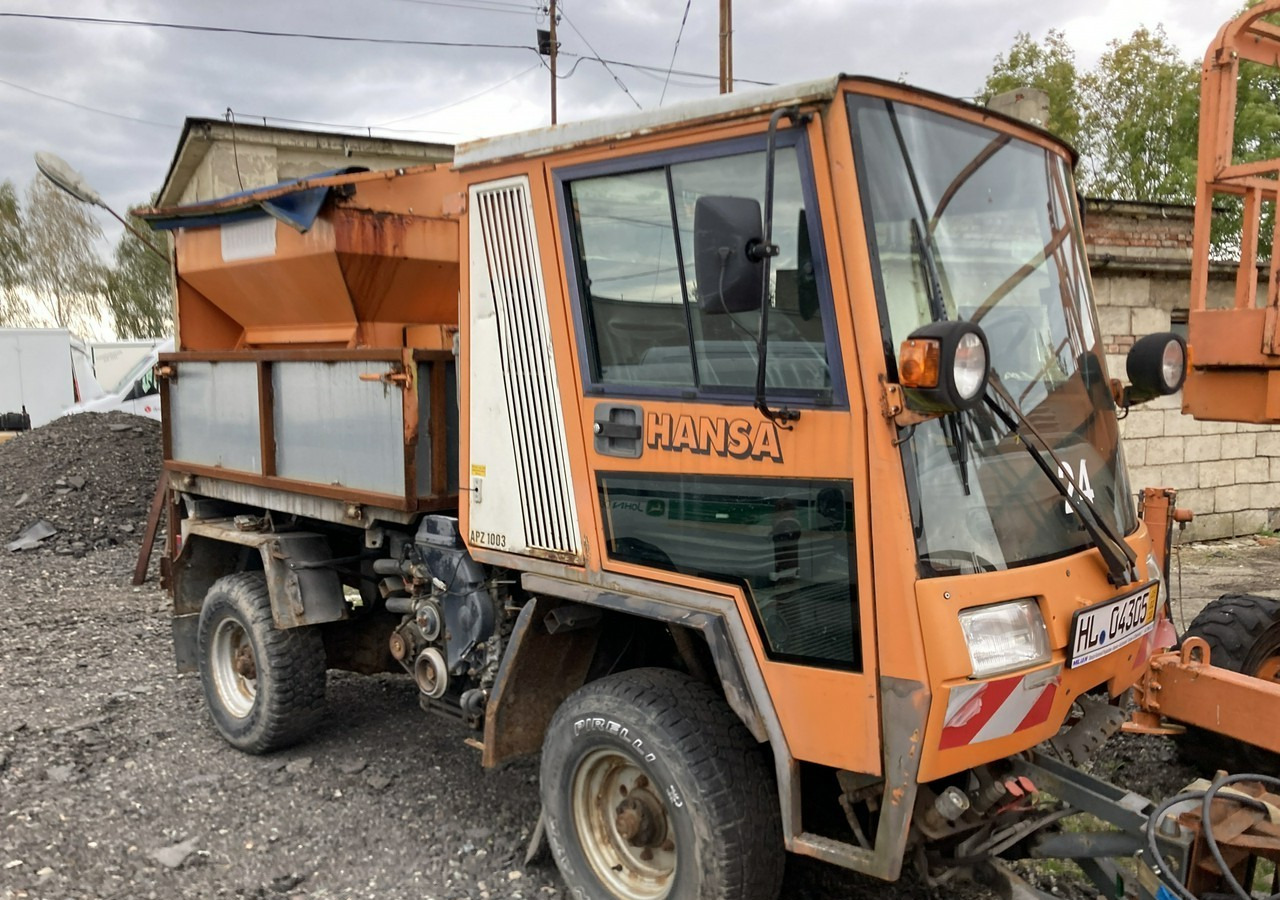 Inna Inny Hansa 4X4 pług posypywarka wywrotka - Снегоуборочная машина: фото 1 Inna Inny Hansa 4X4 pług posypywarka wywrotka - Снегоуборочная машина: фото 1
