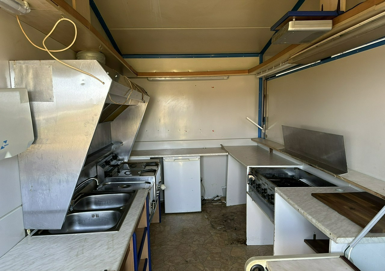 Inna Inny Smażalnia ryb Autosklep Gastronomiczna food truck foodtruck sklep 20 - Торговый прицеп: фото 2 Inna Inny Smażalnia ryb Autosklep Gastronomiczna food truck foodtruck sklep 20 - Торговый прицеп: фото 2