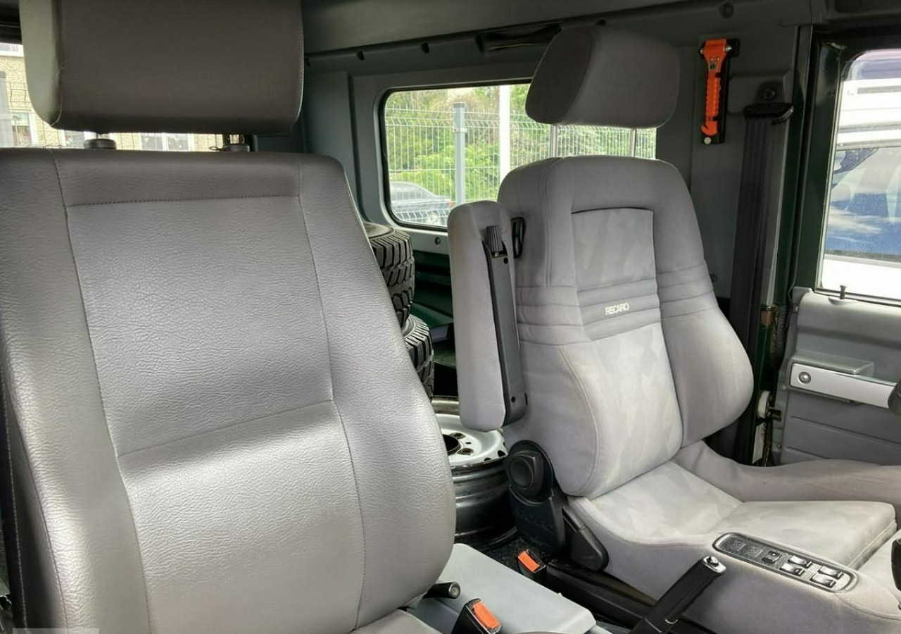 Iveco Massif Iveco 3.0 HPI 4X4 Klima Massif Santana Ciężarowy 2009 - Цельнометаллический фургон: фото 4 Iveco Massif Iveco 3.0 HPI 4X4 Klima Massif Santana Ciężarowy 2009 - Цельнометаллический фургон: фото 4