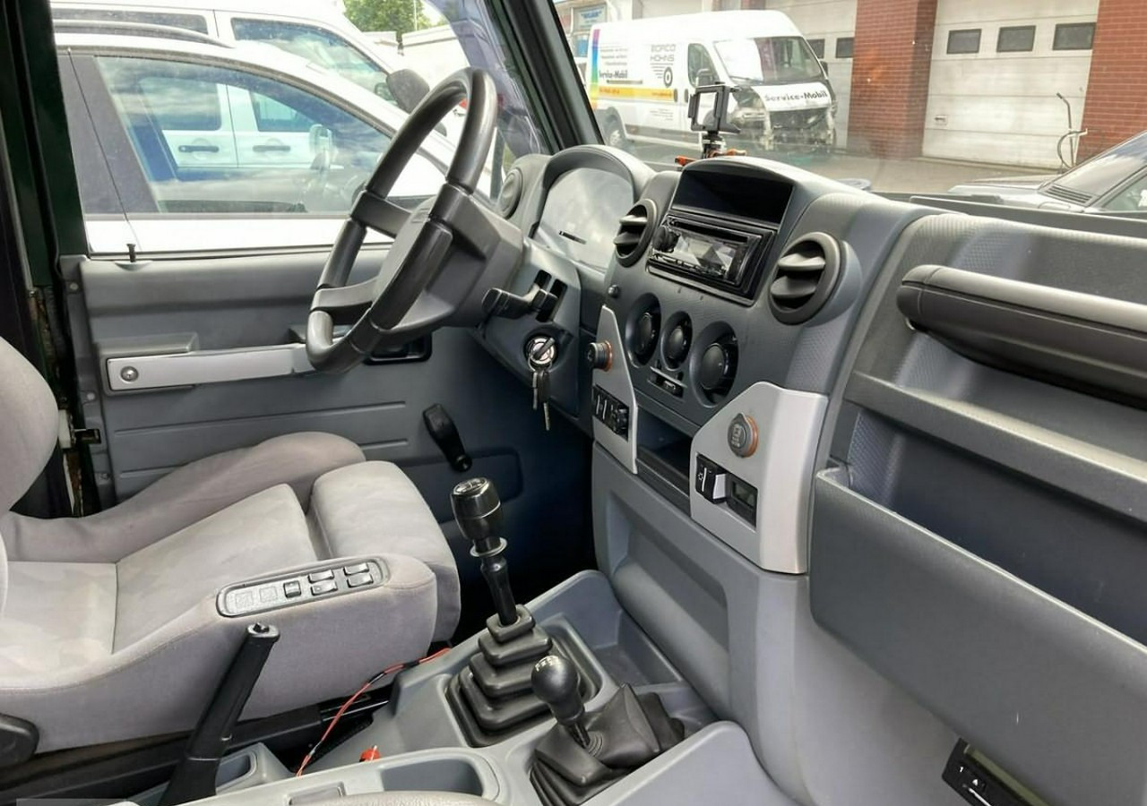 Iveco Massif Iveco 3.0 HPI 4X4 Klima Massif Santana Ciężarowy 2009 - Цельнометаллический фургон: фото 5 Iveco Massif Iveco 3.0 HPI 4X4 Klima Massif Santana Ciężarowy 2009 - Цельнометаллический фургон: фото 5