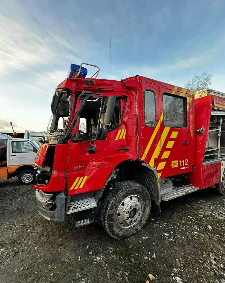 Mercedes-Benz Atego 918 Straż Pożarna 4X4 Wóz strażacki 2006 Atego 918 Straż Pożarna 4X4 Wóz strażacki 2006 - Пожарная машина: фото 4 Mercedes-Benz Atego 918 Straż Pożarna 4X4 Wóz strażacki 2006 Atego 918 Straż Pożarna 4X4 Wóz strażacki 2006 - Пожарная машина: фото 4