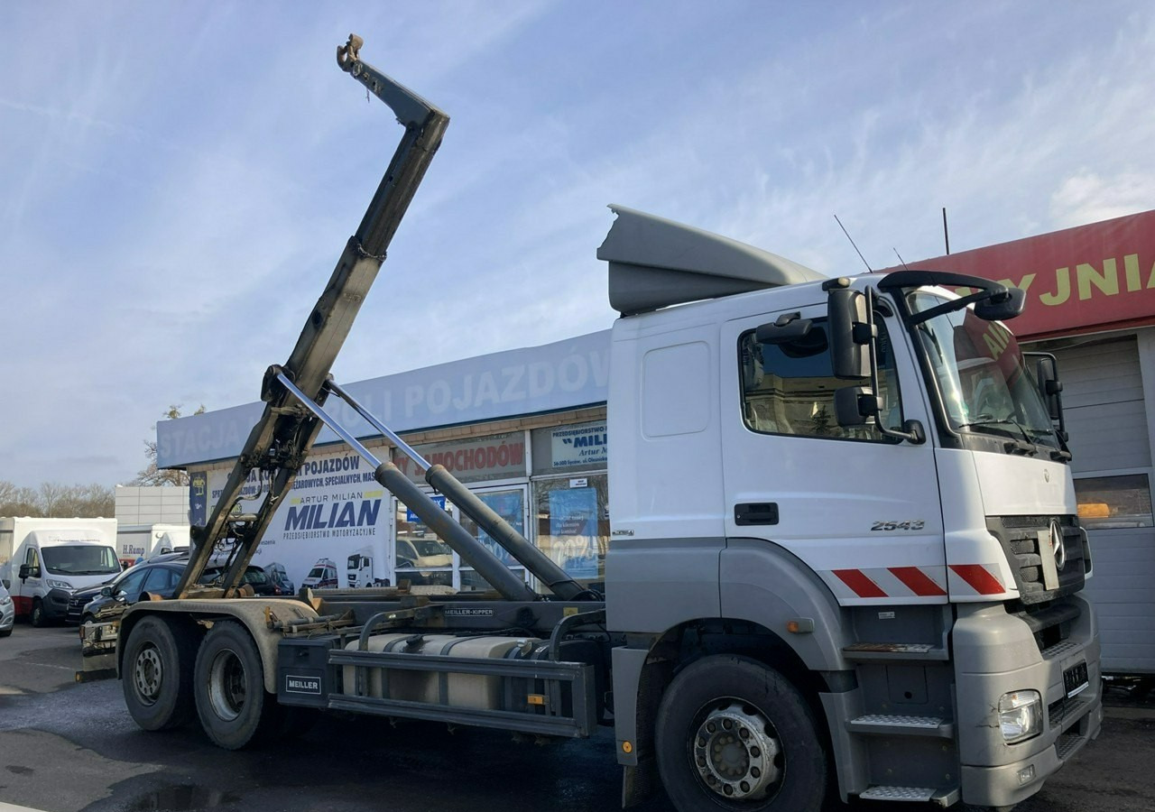 Mercedes-Benz Inny Mercedes-Benz Mercedes Axor 2543 Hakowiec bramowiec MEILLER-KIPPER Model 2009 - Крюковой мультилифт: фото 3 Mercedes-Benz Inny Mercedes-Benz Mercedes Axor 2543 Hakowiec bramowiec MEILLER-KIPPER Model 2009 - Крюковой мультилифт: фото 3